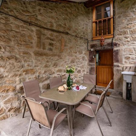 Orelleiru Casa Rural La Carrozal Senda Del Oso المظهر الخارجي الصورة