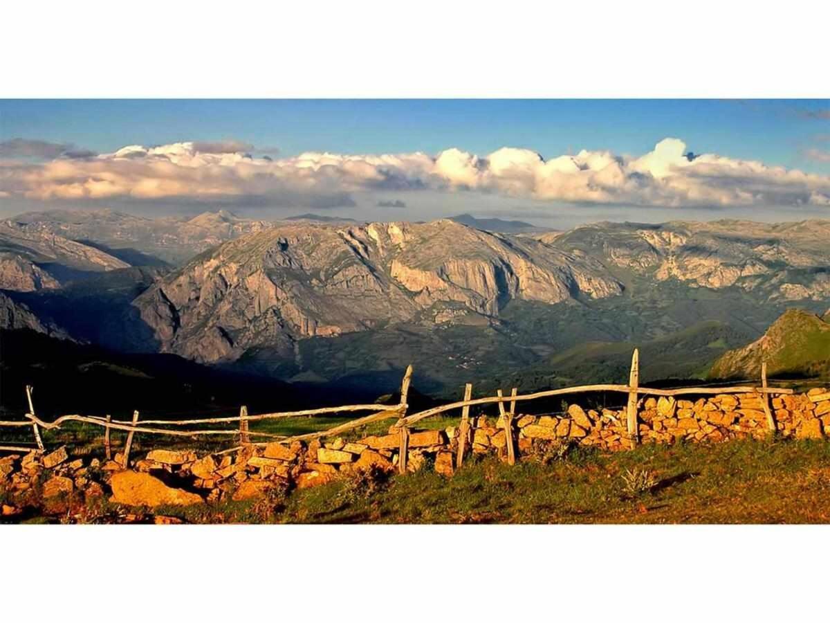 Orelleiru Casa Rural La Carrozal Senda Del Oso المظهر الخارجي الصورة