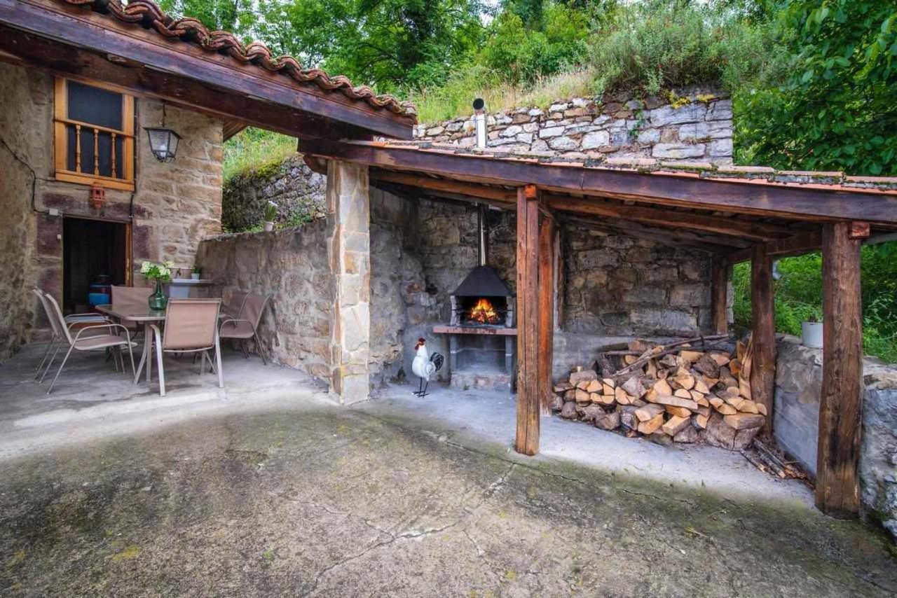 Orelleiru Casa Rural La Carrozal Senda Del Oso المظهر الخارجي الصورة